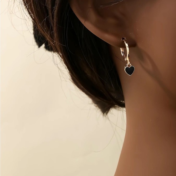 Heart Hoops ✨NWT✨ - Picture 4 of 4